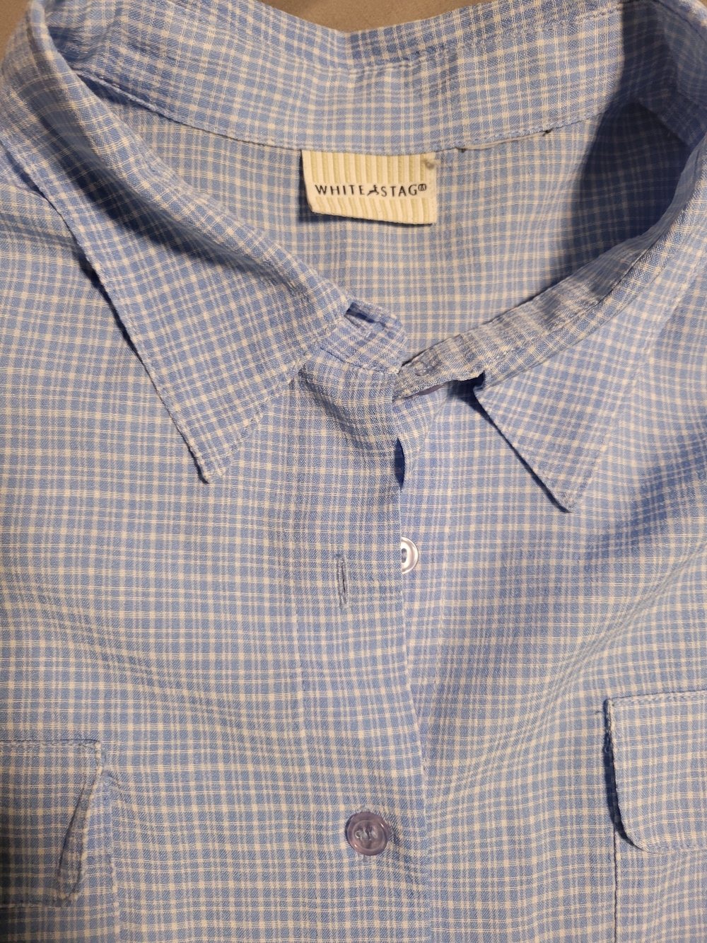 White Stag Blue Checked Men’s Casual Button-Down Shirt. Medium
